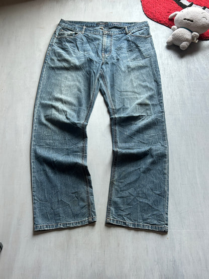 Vintage Wash Blue Straight-Leg Denim - (XXXL)