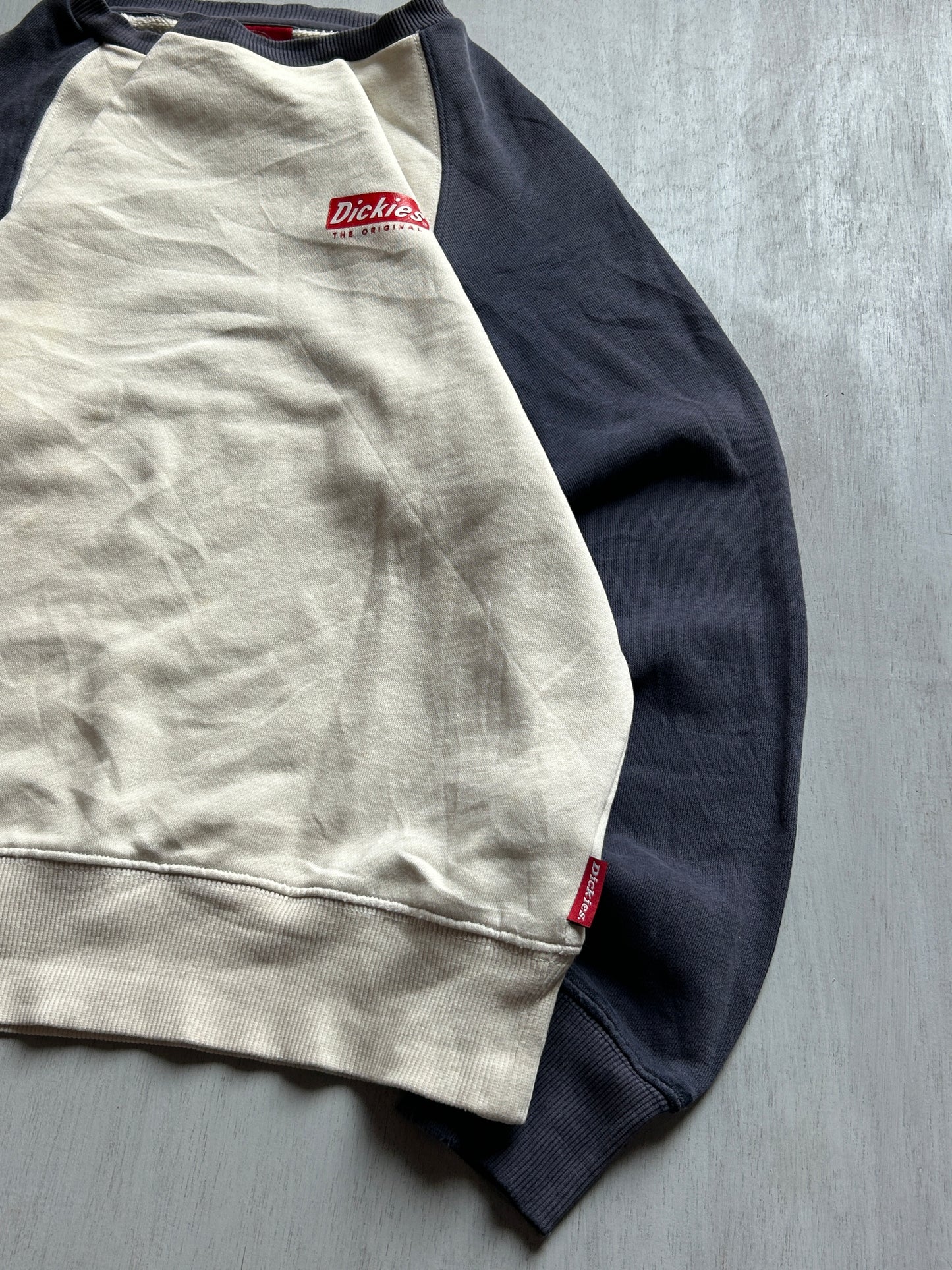 Dickies Contrast Raglan Sweatshirt