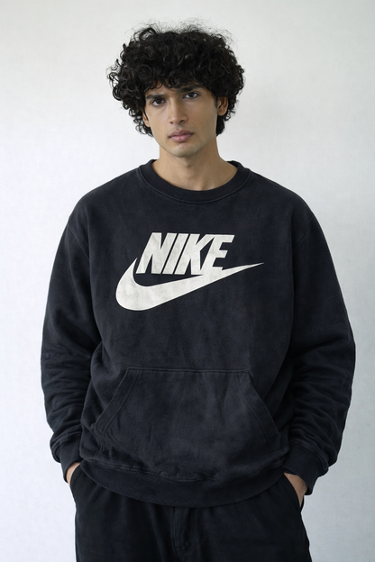 Nike Classic Logo Crewneck Sweatshirt