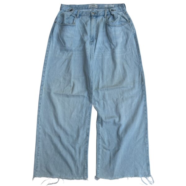 Light Wash Raw Hem Wide-Leg Jeans (XL to 3XL)