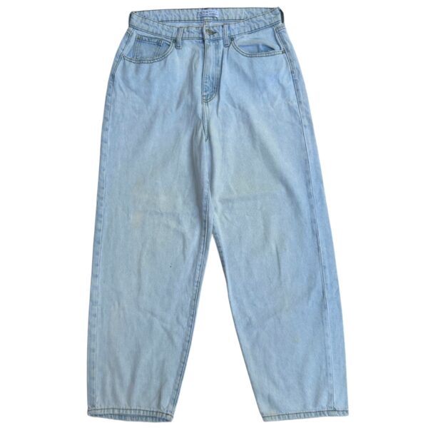 Light Wash Tapered Mom Jeans - (M)