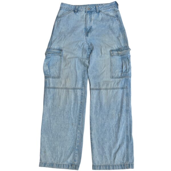 H&M Classic Light-Wash Denim Cargo Pants - (L)